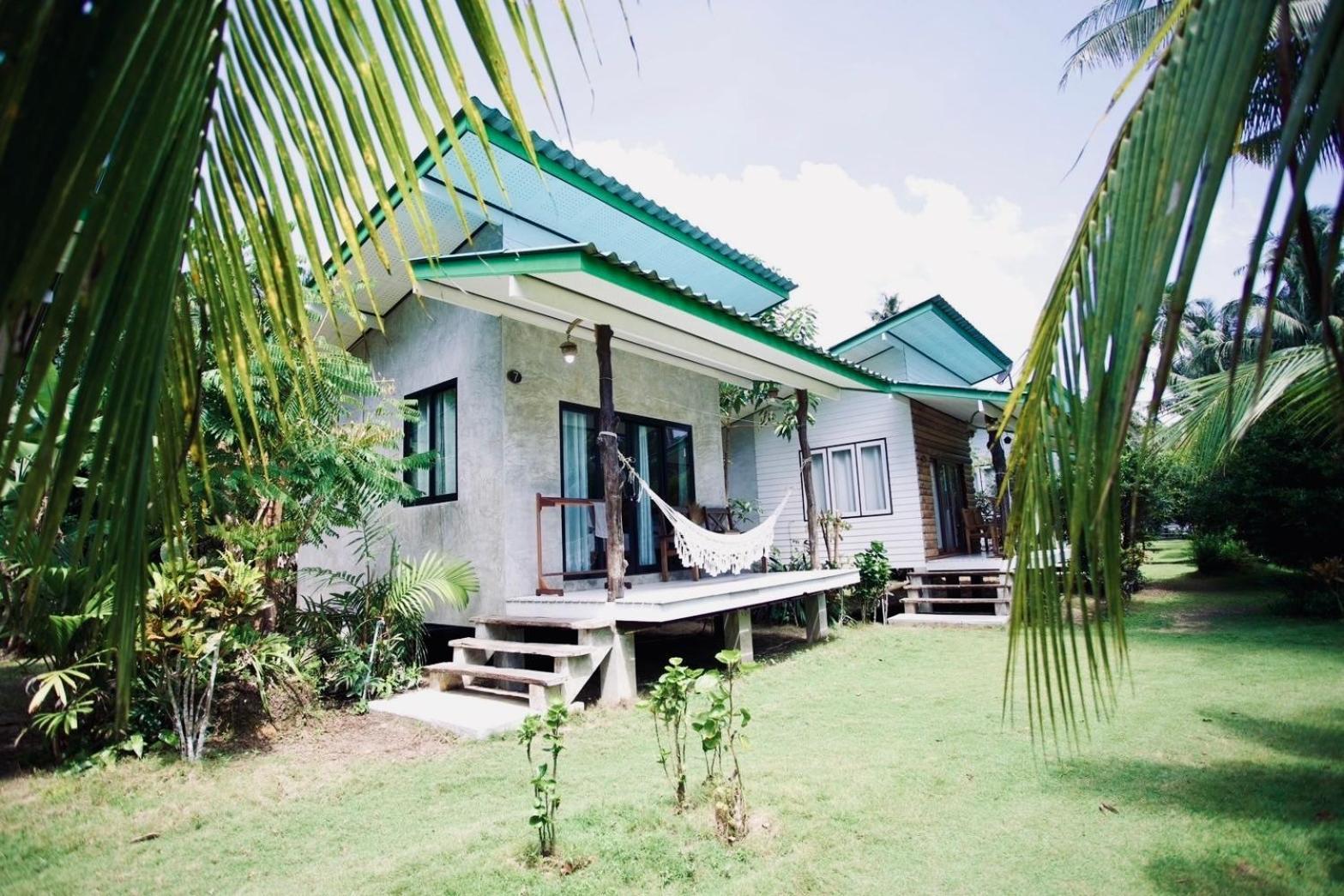 สวนมะพร้าว เกาะกูด รีสอร์ต  Hotel Ko Kut ภายนอก รูปภาพ