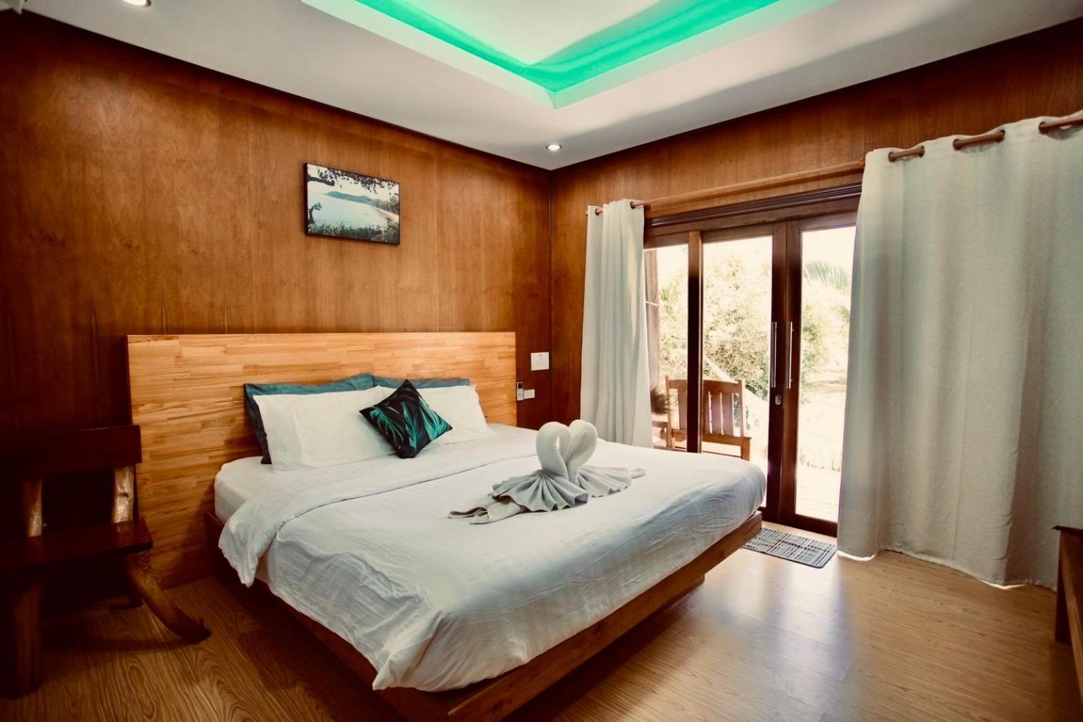 สวนมะพร้าว เกาะกูด รีสอร์ต  Hotel Ko Kut ภายนอก รูปภาพ